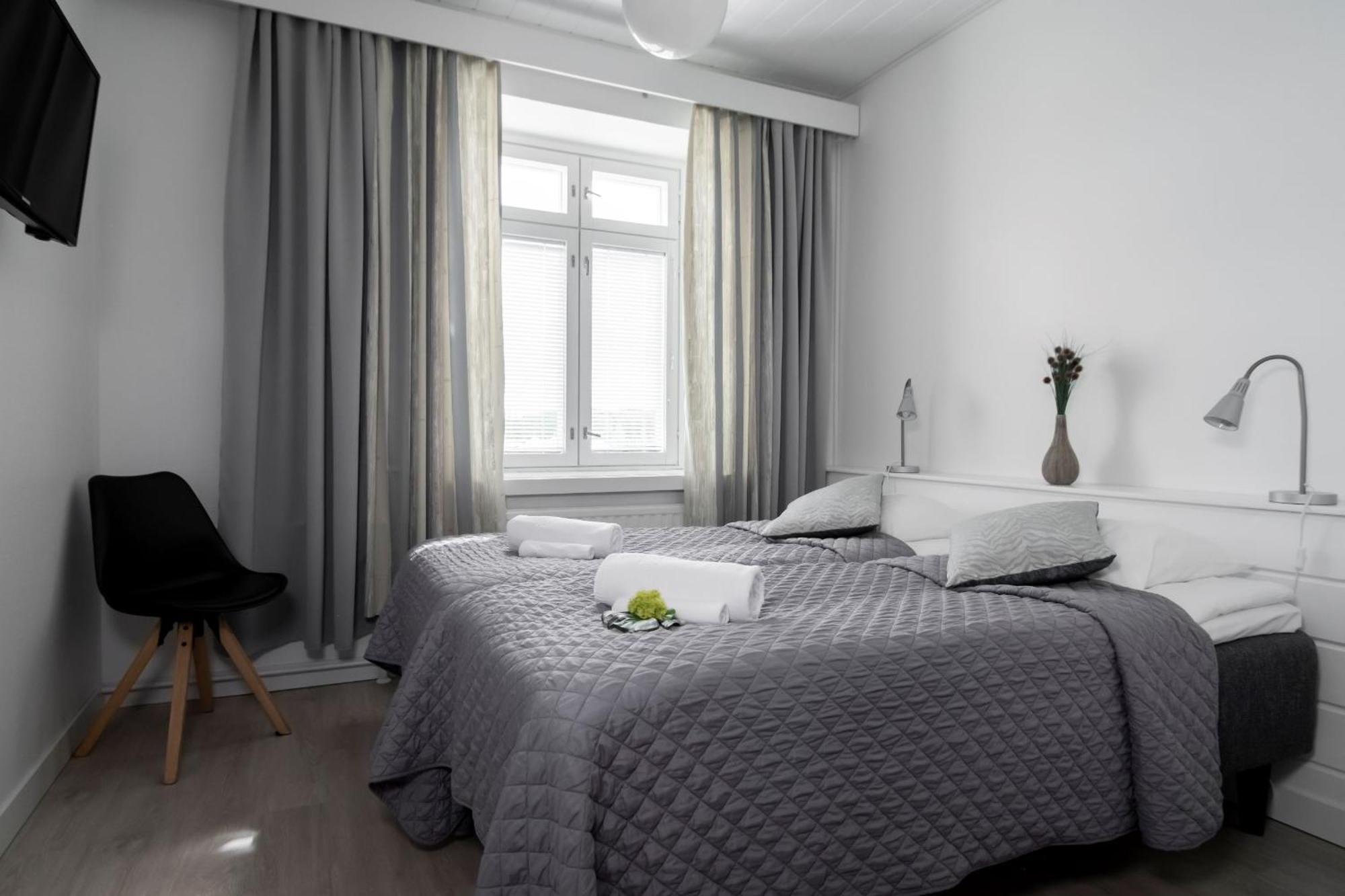 Ik Hotel & Camping Keuruu Bilik gambar